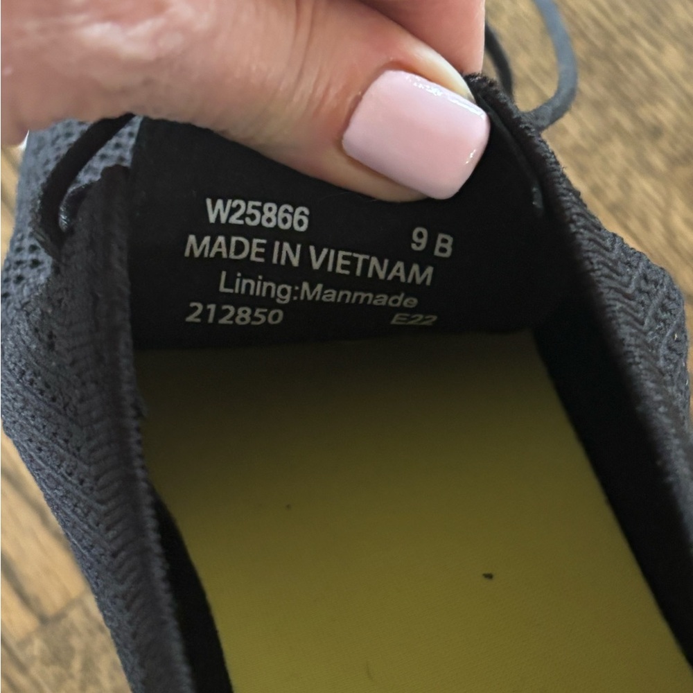 Black knit material and extremely comfortable - image 6